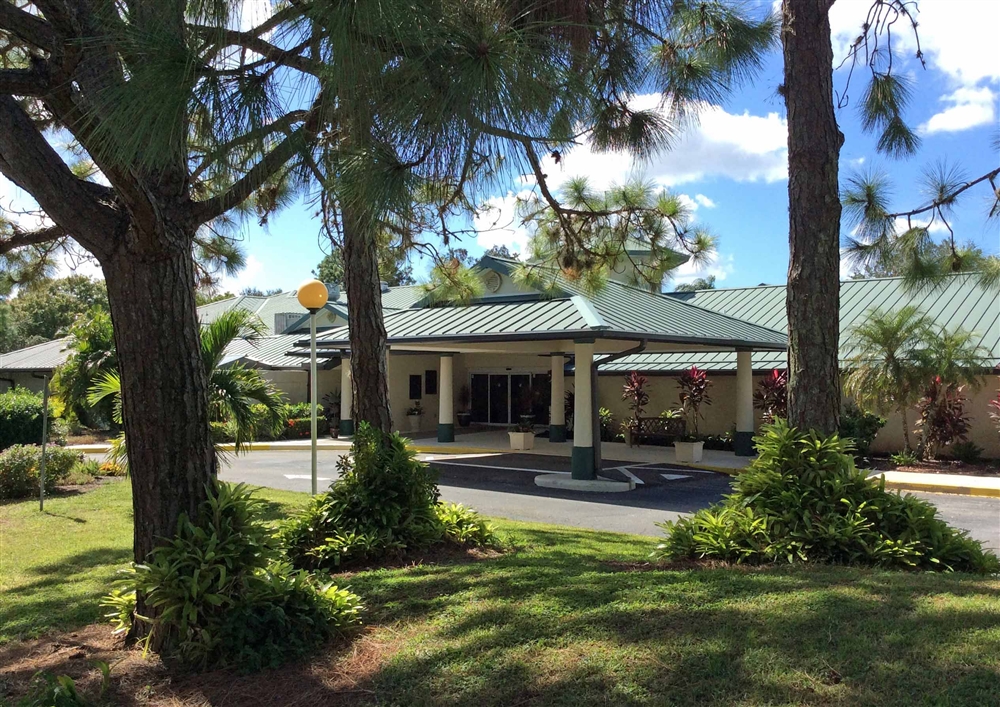 Market Snapshot Jacaranda West, Venice Photo Galleries